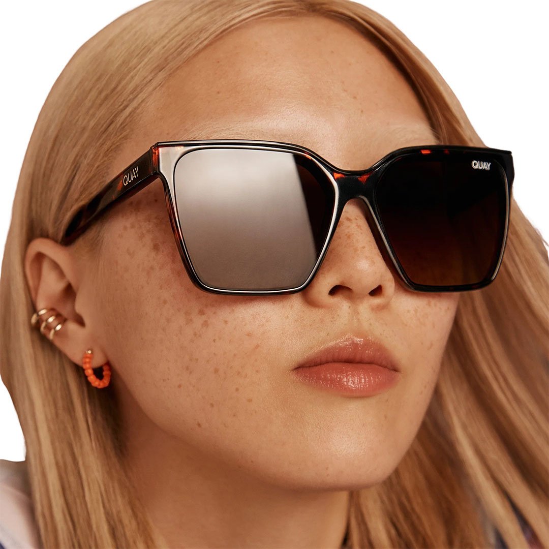 Quay Women's Level Up Square Sunglasses - Tortoise Frame/Smoke Taupe Polarized Lens - Model