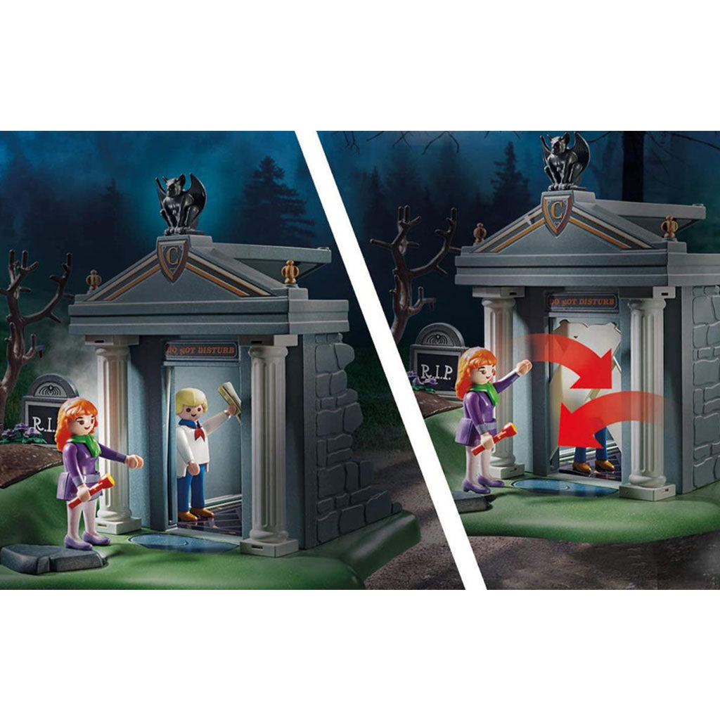 Playmobil Warner Brothers Scooby-Doo 70362 Adventure in the Cemetery Building Set - Moving Features 01