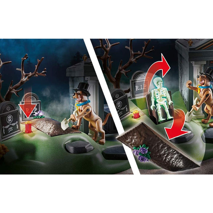 Playmobil Warner Brothers Scooby-Doo 70362 Adventure in the Cemetery Building Set - Moving Features 02