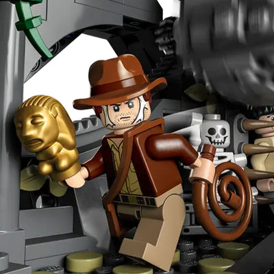 LEGO Indiana Jones Temple of the Golden Idol Building Set (77015) - Display Scene