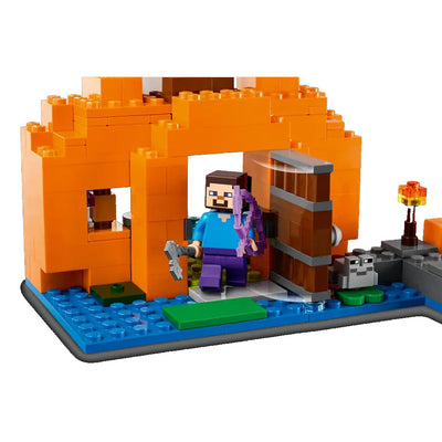 LEGO Minecraft The Pumpkin Farm Building Set (21248) - Door