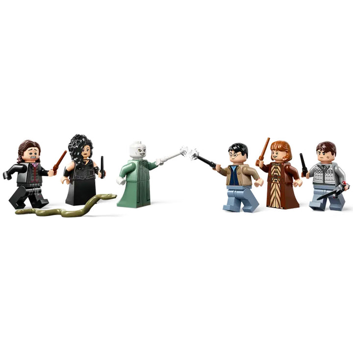 LEGO Harry Potter The Battle of Hogwarts Building Set (76415) - Figures