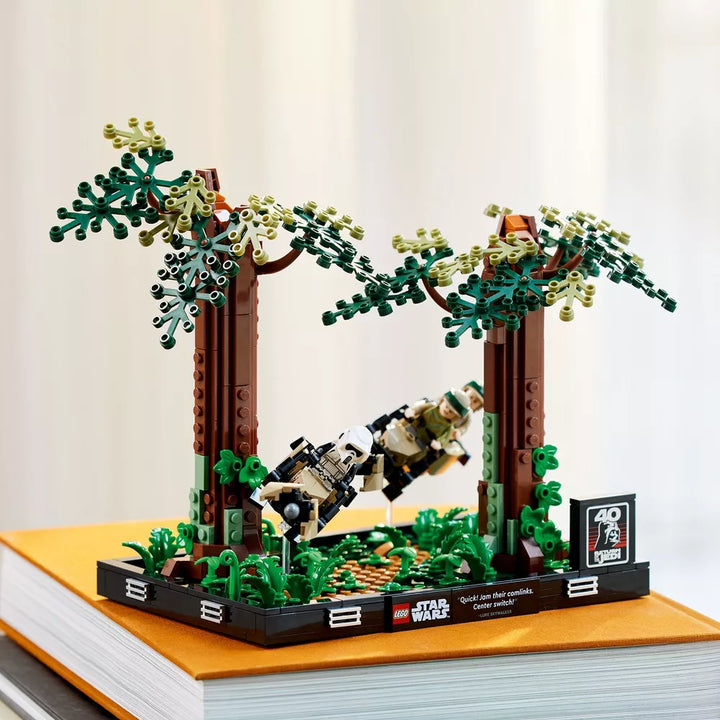 LEGO Star Wars Endor Speeder Chase Building Set (75353)