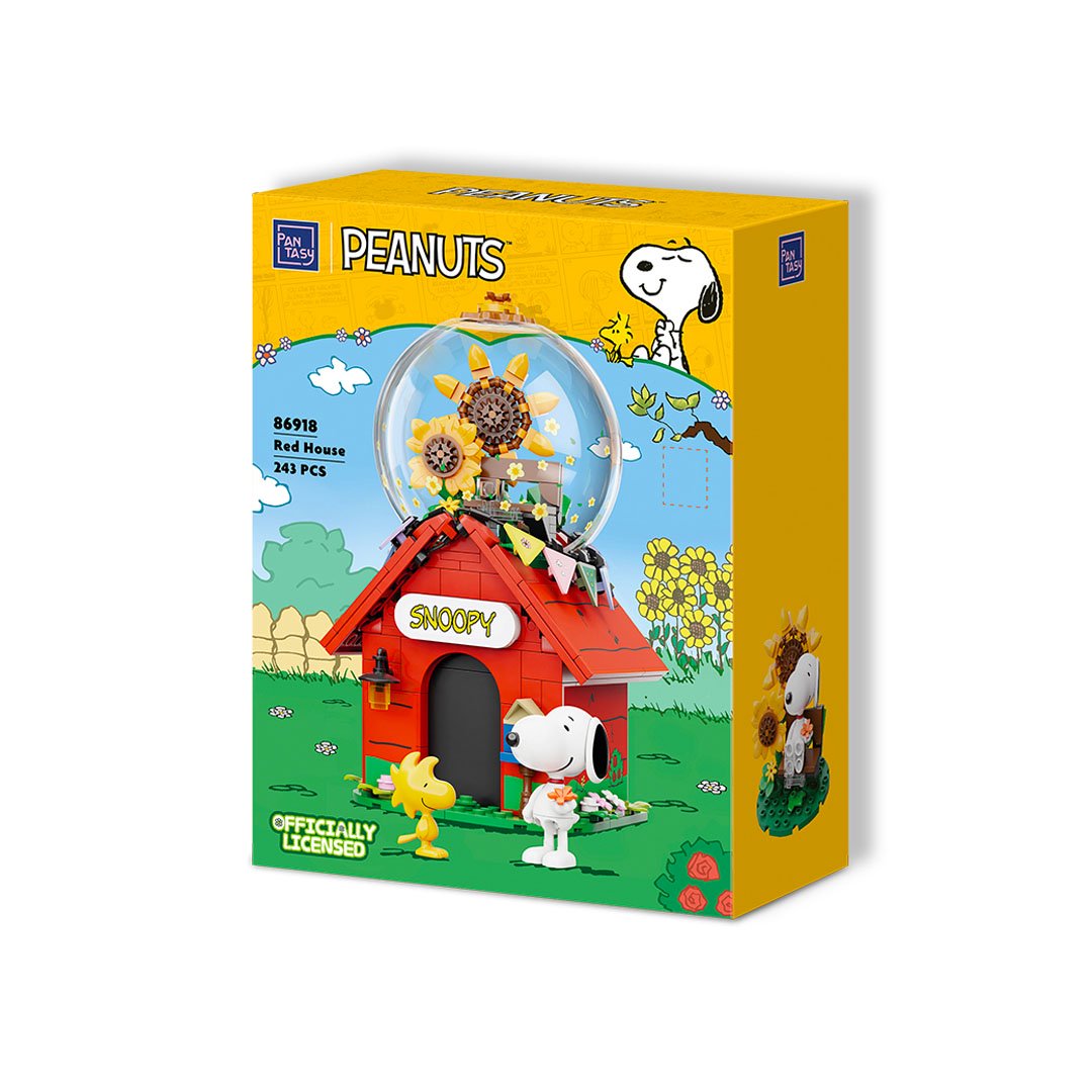 Pantasy Peanuts Snoopy Red House