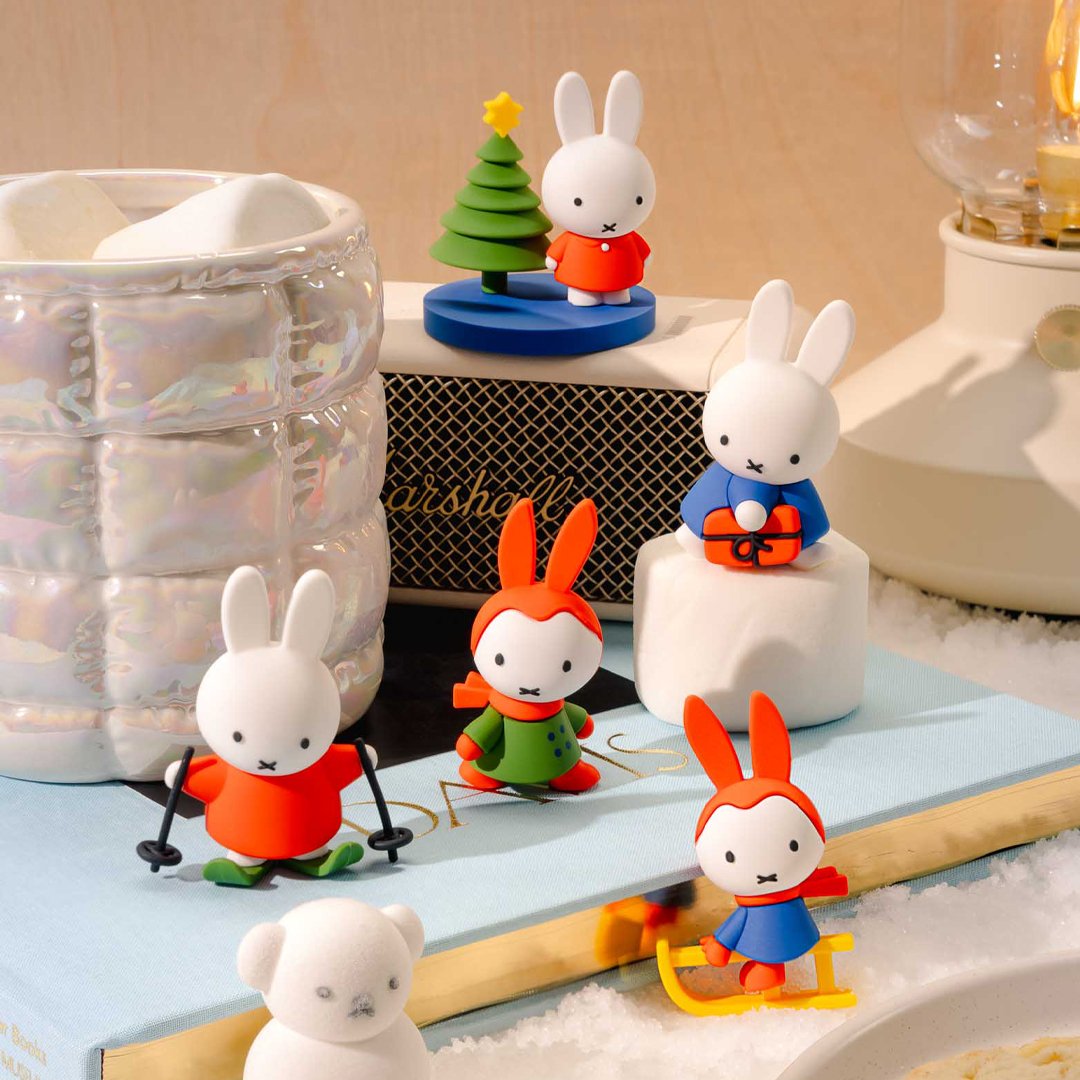 Smoko Miffy in the Snow Blind Box Figure