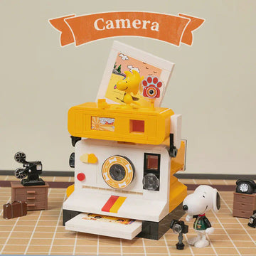 Pantasy Peanuts Snoopy Retro Time Series - Camera
