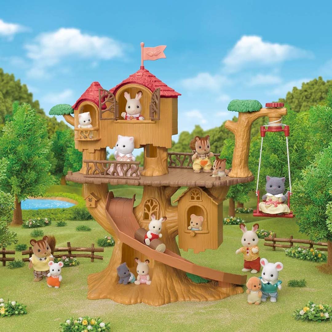 Calico Critters Adventure Tree House Gift Set