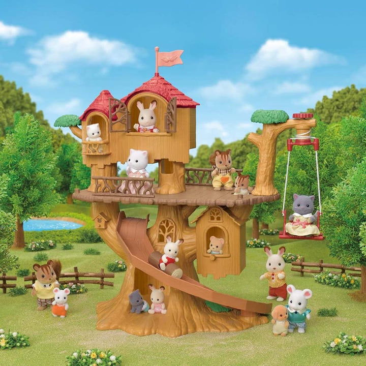 Calico Critters Adventure Tree House Gift Set