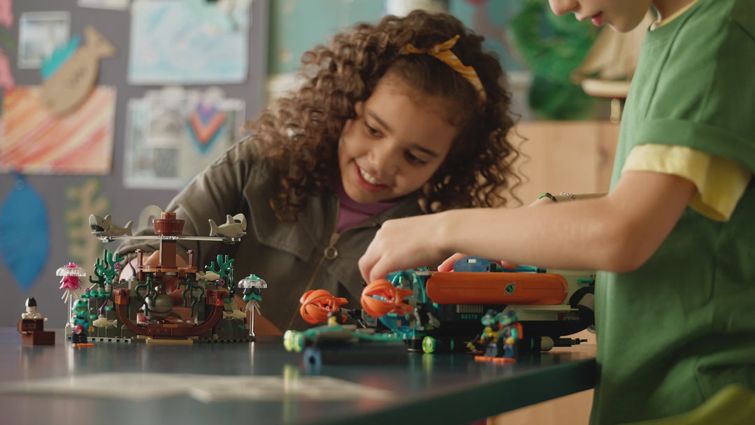 LEGO Deep-Sea Explorer Submarine Building Set (60379) - Video