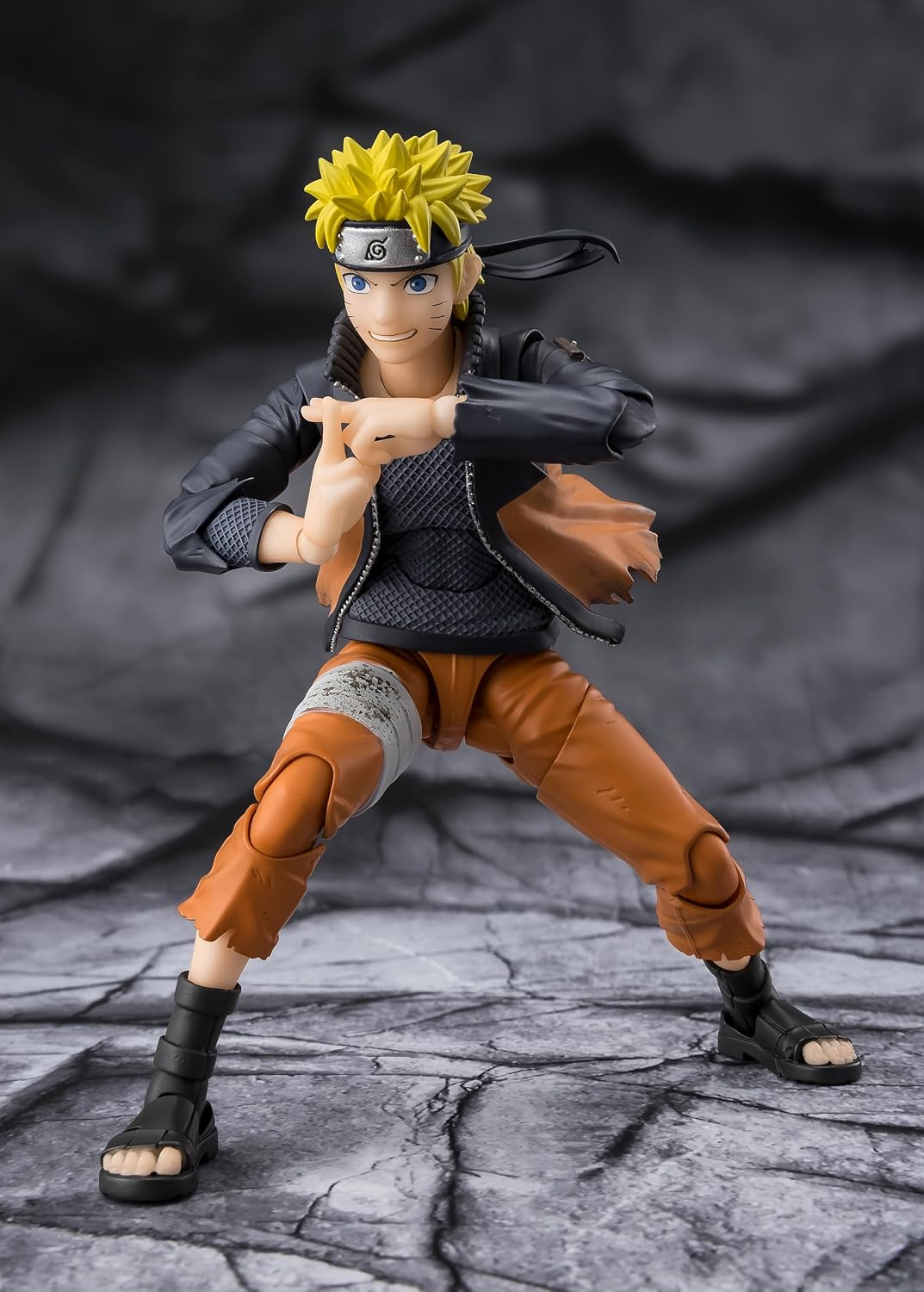 TAMASHII NATIONS - Sasuke Uchiha - Ninja Prodigy of the Uchiha Clan Bloodline - Naruto Shippuden