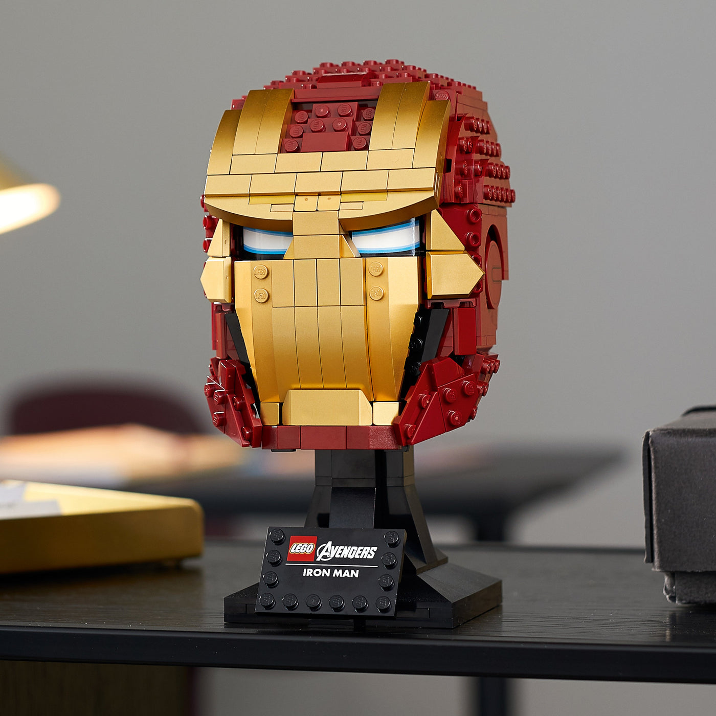 Marvel: Iron Man Helmet (76165)