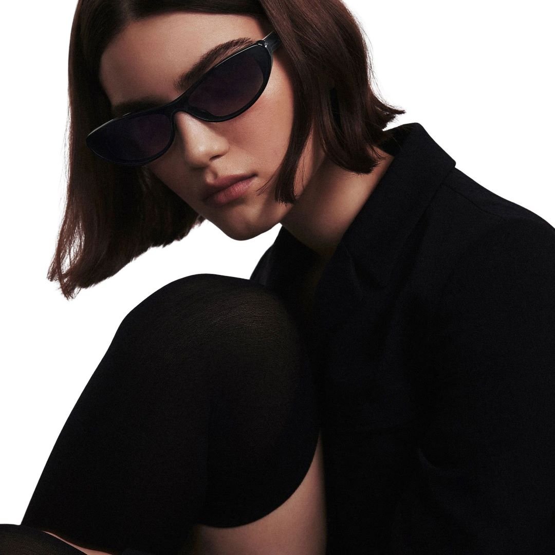 Quay Women's Slate Smooth Cat Eye Sunglasses-black model