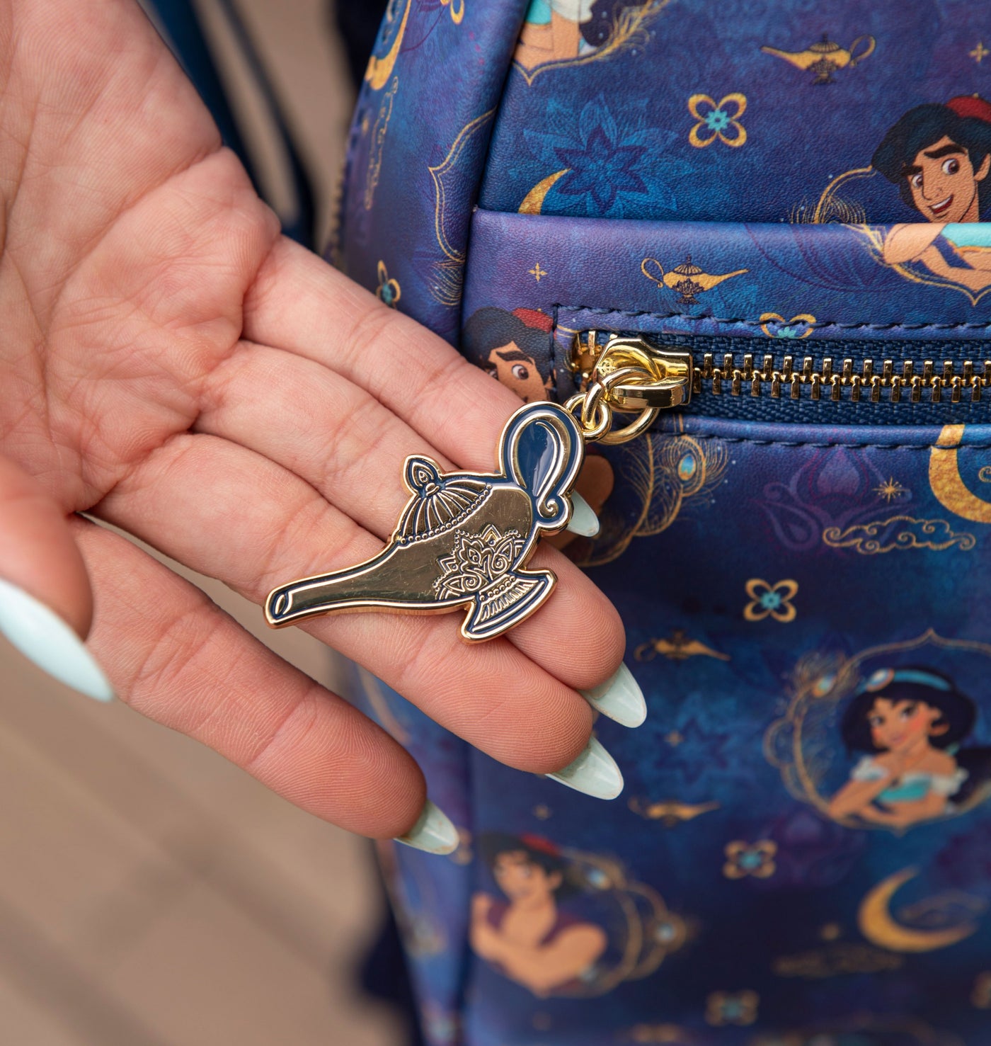 707 Street Exclusive - Loungefly Disney Aladdin and Jasmine Mini Backpack - IRL Zipper Pull