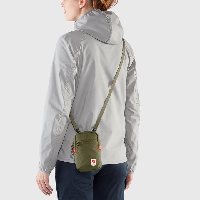 Fjallraven Everyday Outdoor High Coast Pocket - Styled Back